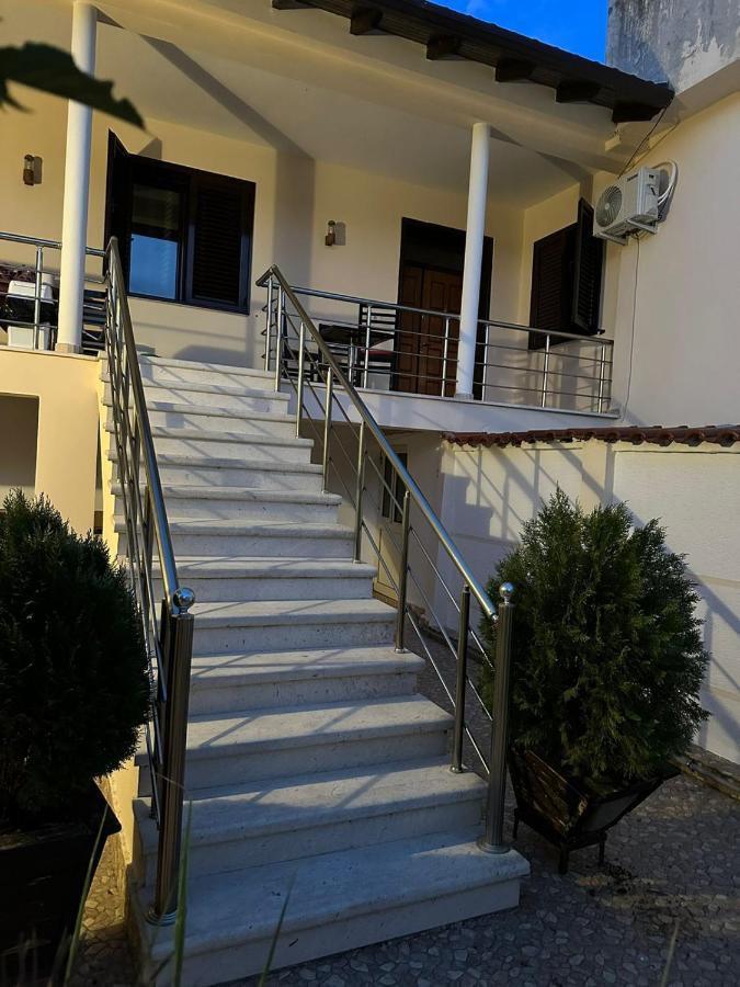 Elby Apartments Berat Exterior foto